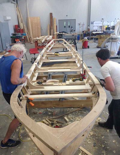 Crafting the gunwale and seating for new naomhóg