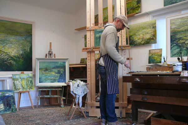 Liam Holden preparing oil paint